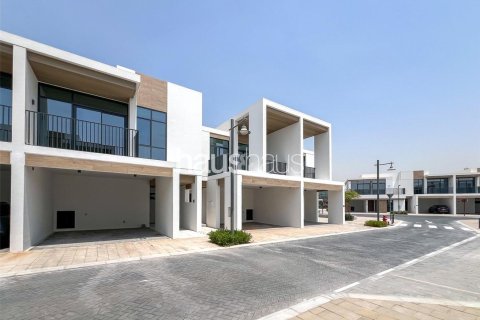 Villa à Arabian Ranches 3, Dubai, 3 chambres, 205 m², № 43388 - photo 2