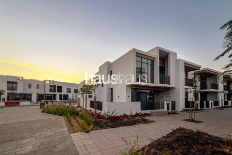 Villa in Arabian Ranches 3, Dubai 4 bedrooms, 268 sq.m. № 43390 - photo 4