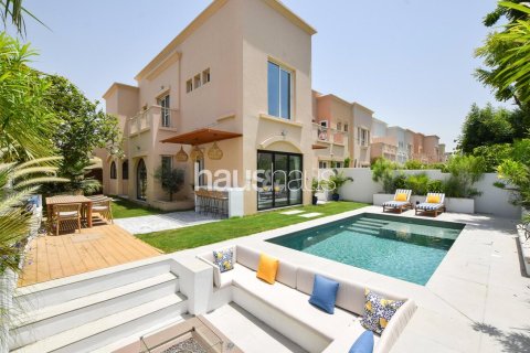 فيلا في Maeen, البحيرات, دبي 3 غرف نوم, 244 م² رقم 43378 - صورة 1