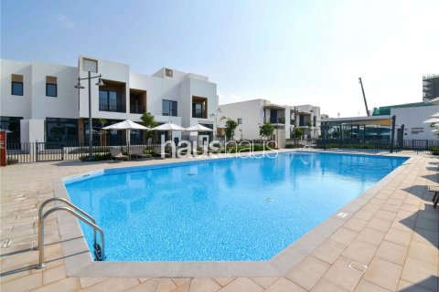 Villa à Arabian Ranches 3, Dubai, 3 chambres, 205 m², № 43389 - photo 4