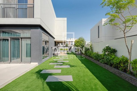 Townhouse in The Pulse, Dubai South (Dubai World Central), Dubai 4 bedrooms, 306 sq.m. № 87356 - photo 29