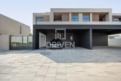 Townhouse in The Pulse, Dubai South (Dubai World Central), Dubai 4 bedrooms, 306 sq.m. № 87356 - photo 17