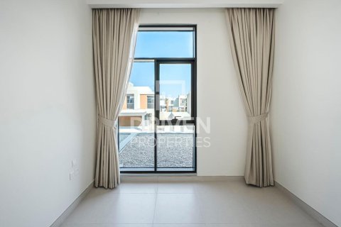 Townhouse in The Pulse, Dubai South (Dubai World Central), Dubai 4 bedrooms, 306 sq.m. № 87356 - photo 8