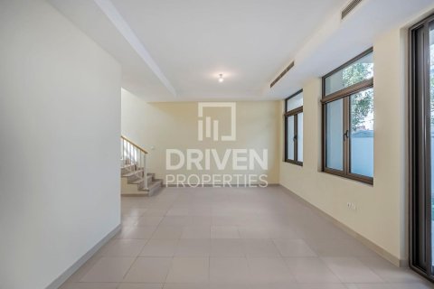 Купить виллу в Mira Oasis, Рим, Дубай: 3 спальни, 180м², № 87355 - фото 6