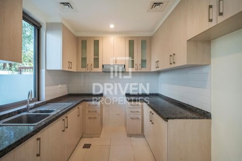 Купить виллу в Mira Oasis, Рим, Дубай: 3 спальни, 180м², № 87355 - фото 16