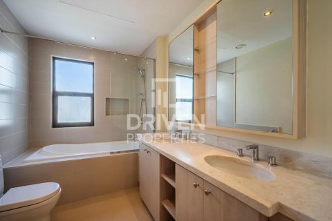 Купить виллу в Mira Oasis, Рим, Дубай: 3 спальни, 180м², № 87355 - фото 17