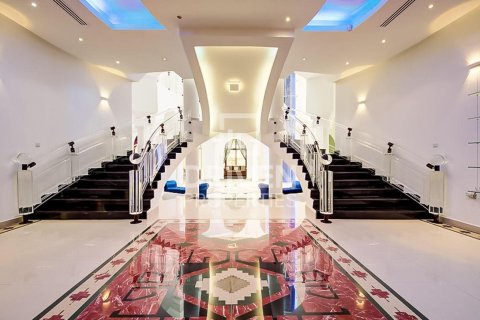 Villa in Sector E, Emirates Hills, Dubai 1723.72 sq.m. № 128396 - photo 8