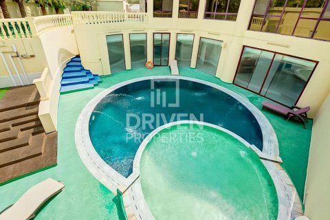 Villa in Sector E, Emirates Hills, Dubai 1723.72 sq.m. № 128396 - photo 25