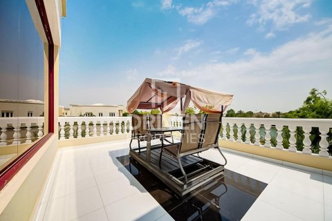 Villa in Sector E, Emirates Hills, Dubai 1723.72 sq.m. № 128396 - photo 28