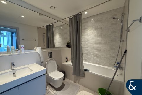 Снять в аренду квартиру в EMAAR Beachfront, Dubai Harbour, Дубай: 2 спальни, 130м², № 98873 - фото 12