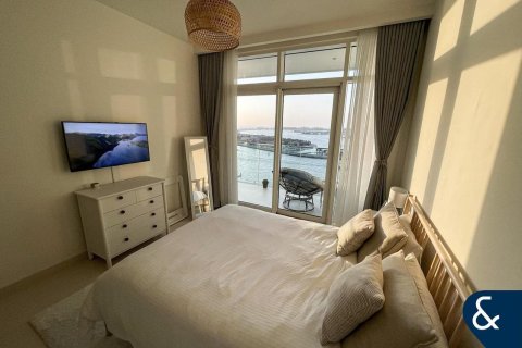 Снять в аренду квартиру в EMAAR Beachfront, Dubai Harbour, Дубай: 2 спальни, 130м², № 98873 - фото 8