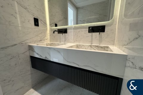 Снять в аренду виллу в Springs 12, The Springs, Дубай: 3 спальни, 254м², № 98792 - фото 13