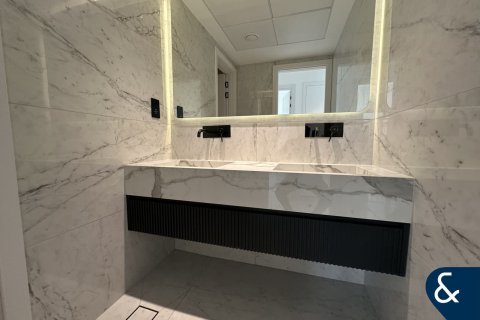 Снять в аренду виллу в Springs 12, The Springs, Дубай: 3 спальни, 254м², № 98792 - фото 7