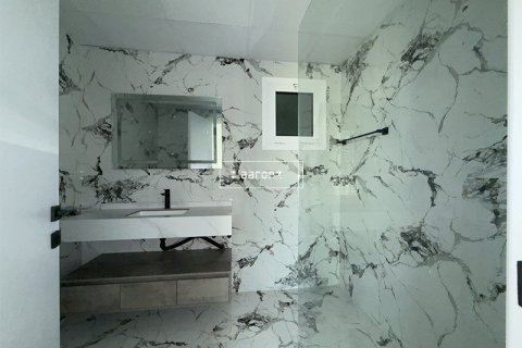 Apartment in Jumeirah Lake Towers, Dubai 1 bedroom, 67.7 sq.m. № 55481 - photo 12