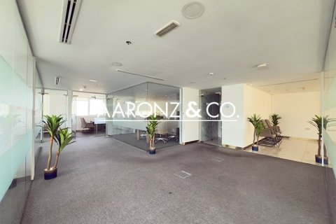 Bureau à Business Bay, Dubai, 204 m², № 55480 - photo 1