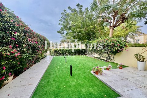 Снять в аренду виллу в The Springs, Дубай: 3 спальни, 251.55995631м², № 97481 - фото 12