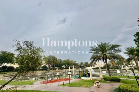 Снять в аренду виллу в The Springs, Дубай: 3 спальни, 251.55995631м², № 97481 - фото 4