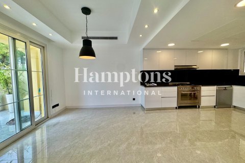 Снять в аренду виллу в The Springs, Дубай: 3 спальни, 251.55995631м², № 97481 - фото 7