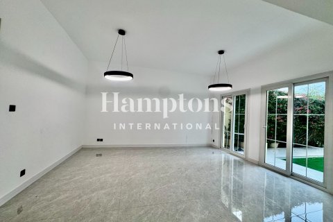 Снять в аренду виллу в The Springs, Дубай: 3 спальни, 251.55995631м², № 97481 - фото 13