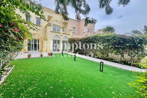 Снять в аренду виллу в The Springs, Дубай: 3 спальни, 251.55995631м², № 97481 - фото 5