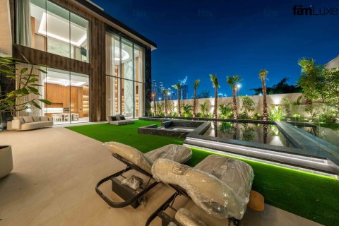 Villa à Al Wasl, Dubai, 5 chambres, 929.6 m², № 91752 - photo 3
