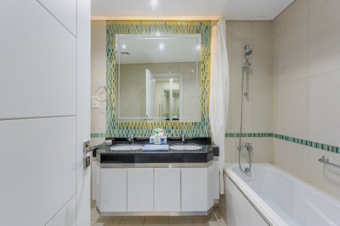 Appartement à DAMAC HEIGHTS à Dubai Marina, Dubai, 2 chambres, 151 m², № 97398 - photo 13
