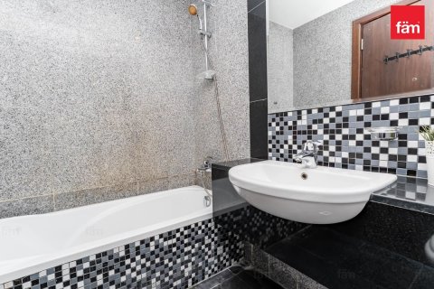 Appartement à Business Bay, Dubai, 1 chambre, 74 m², № 16591 - photo 17