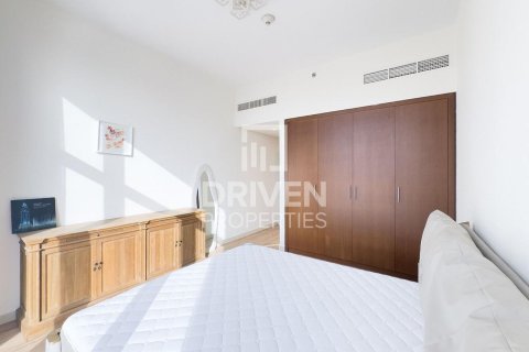 Apartamento en BLVD Crescent, Downtown Dubai (Downtown Burj Dubai), Dubai, 2 dormitorios, 131.09 m², № 126865 - foto 10