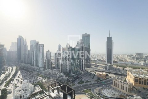 Apartamento en BLVD Crescent, Downtown Dubai (Downtown Burj Dubai), Dubai, 2 dormitorios, 131.09 m², № 126865 - foto 16