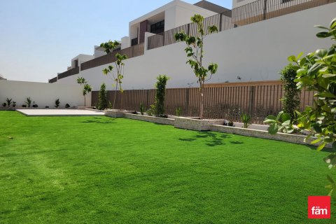 Villa en Al Furjan, Dubai, 4 dormitorios, 589.9 m², № 48956 - foto 30