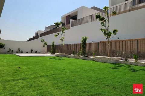 Villa en Al Furjan, Dubai, 4 dormitorios, 589.9 m², № 48956 - foto 28