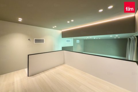Apartment in Dubai 1 bedroom, 80 sq.m. № 18422 - photo 7