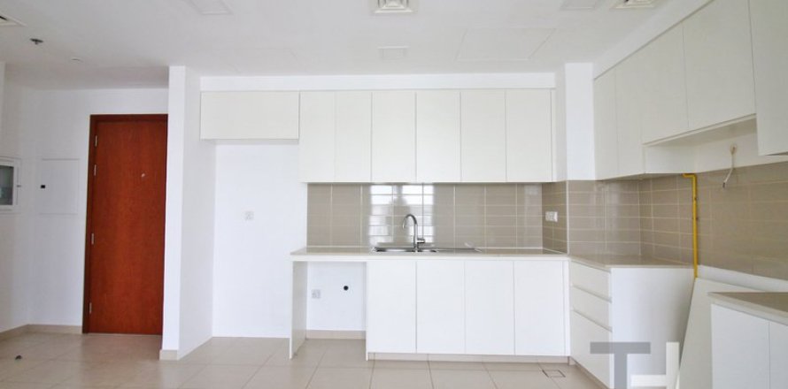Квартира в Town Square, Дубай, 2 спальни, 82м², № 13472