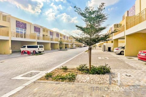 Adosado en Dubai, 3 dormitorios, 112 m², № 13463 - foto 1