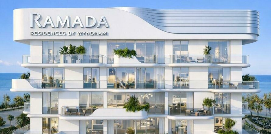 Apartment in Dubai 4 bedrooms, 214 sq.m. № 103065