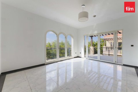 Купить виллу в Дубае: 4 спальни, 386.7м², № 90450 - фото 16