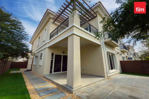 Купить виллу в Дубае: 4 спальни, 386.7м², № 90450 - фото 9