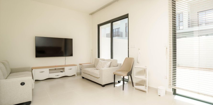 Villa in Dubai South (Dubai World Central), Dubai 3 bedrooms, 141 sq.m. № 110678