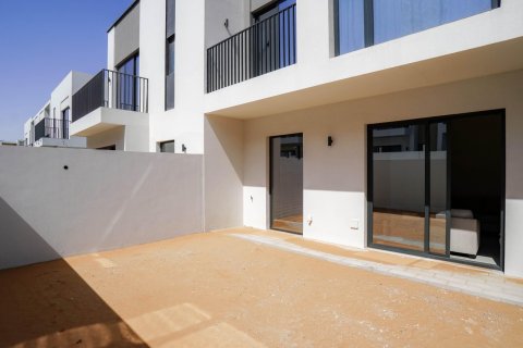 Villa in Dubai South (Dubai World Central), Dubai 3 bedrooms, 141 sq.m. № 110678 - photo 5