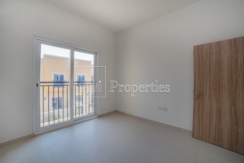 Снять в аренду таунхаус в Дубае: 3 спальни, 162.4м², № 110675 - фото 10