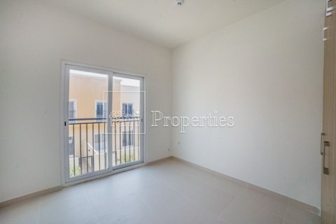 Снять в аренду таунхаус в Дубае: 3 спальни, 162.4м², № 110675 - фото 17