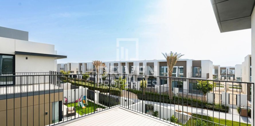 Adosado en The Valley, Dubai, 4 dormitorios, 213 m², № 87590