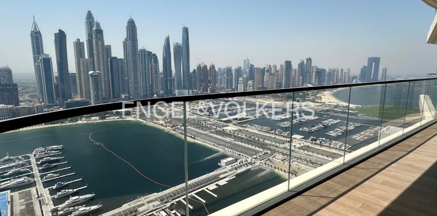 Apartamento en Dubai Harbour, Dubai, 4 dormitorios, 225.2 m², № 5960