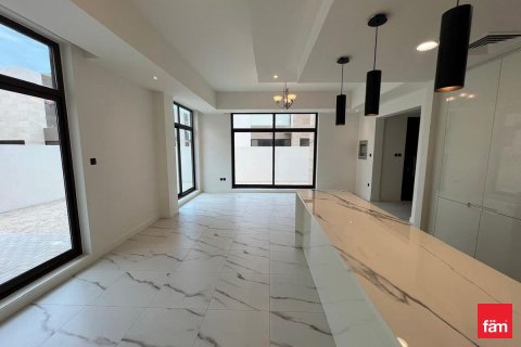 Townhouse in Dubai 4 bedrooms, 288 sq.m. № 114529 - photo 3