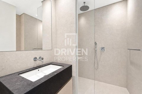Apartment in Jumeirah, Dubai 4 bedrooms, 275.83 sq.m. № 126823 - photo 17