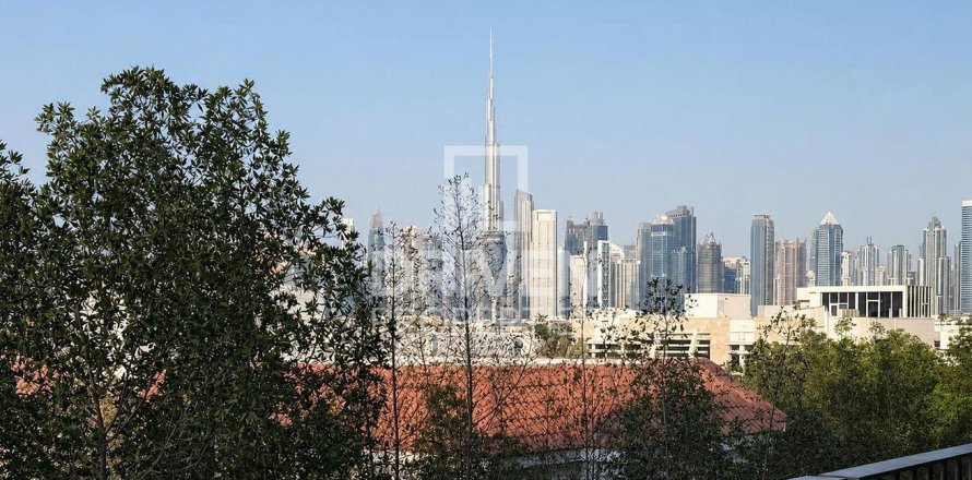 Apartment in Jumeirah, Dubai 4 bedrooms, 275.83 sq.m. № 126823