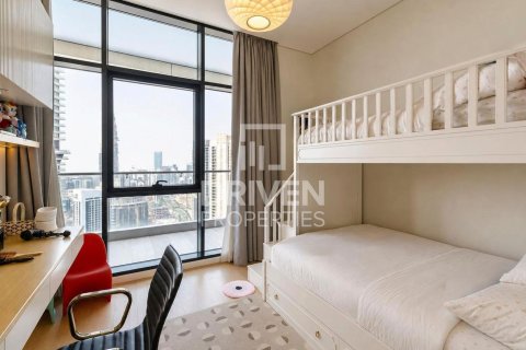 Apartment in Downtown Dubai (Downtown Burj Dubai), Dubai 3 bedrooms, 226.96 sq.m. № 126833 - photo 9