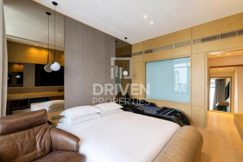 Apartment in Downtown Dubai (Downtown Burj Dubai), Dubai 3 bedrooms, 226.96 sq.m. № 126833 - photo 4
