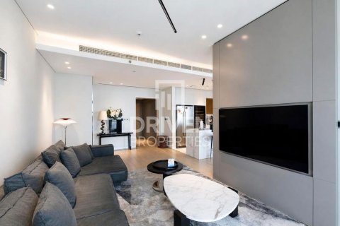 Apartment in Downtown Dubai (Downtown Burj Dubai), Dubai 3 bedrooms, 226.96 sq.m. № 126833 - photo 2