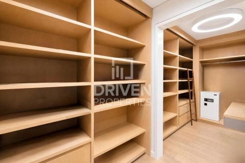 Apartment in Downtown Dubai (Downtown Burj Dubai), Dubai 3 bedrooms, 226.96 sq.m. № 126833 - photo 19